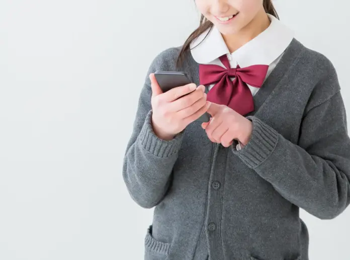 教育アプリをオフショア開発するメリットは？費用相場やおすすめの開発会社も紹介：サムネイル