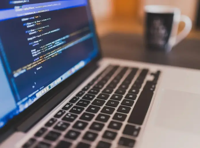 オフショア開発の委託企業の選び方|国別の特徴や注意点を解説:サムネイル